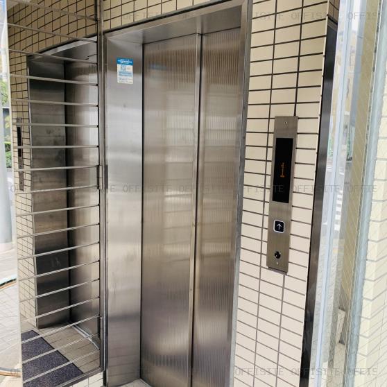 藤岡ビルのエレベーター