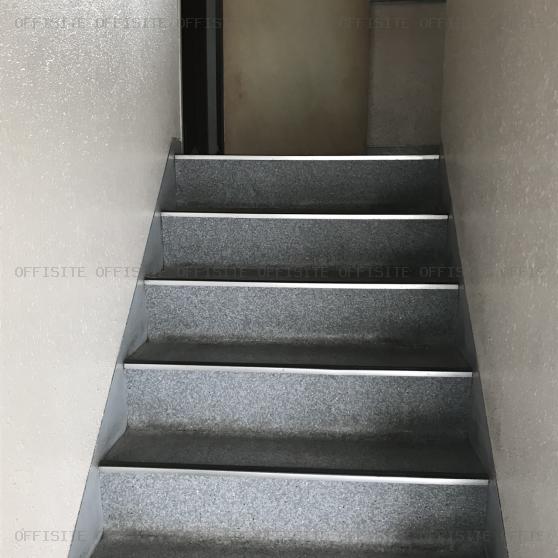 第９吉田ビルの階段