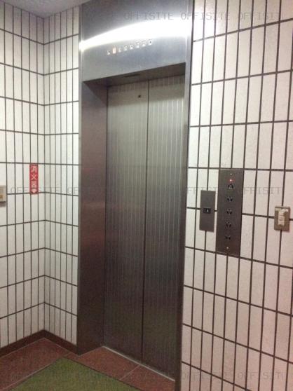 第二進盛ビルのエレベーター