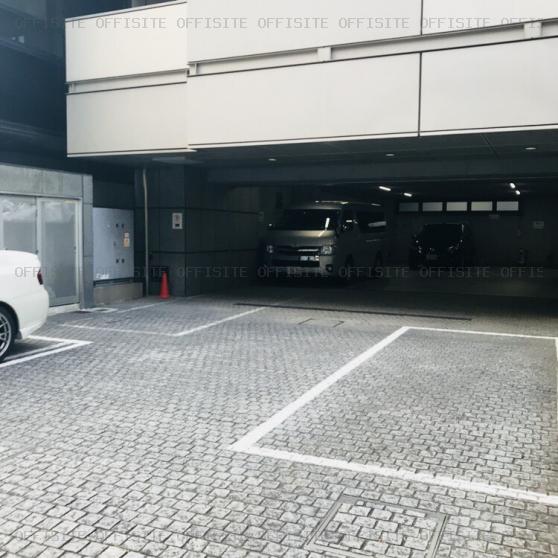 第二栄来ビルの駐車場