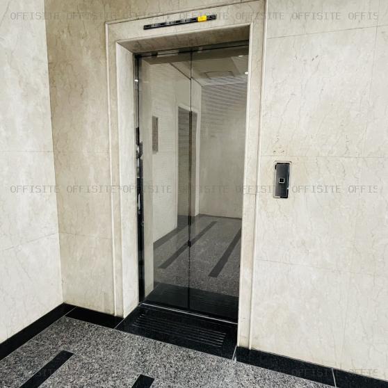 五番町片岡ビルのエレベーター