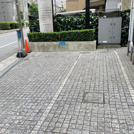 渋谷董友ビルⅥの駐車場