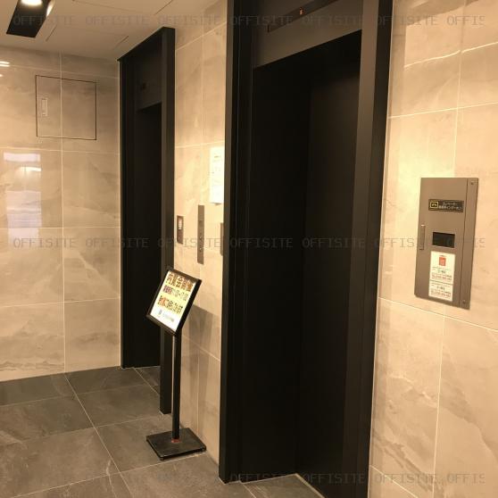 八重洲桜川ビルのエレベーター
