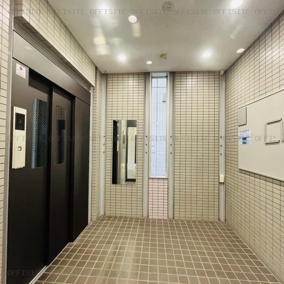Ｔ’ｓ ｅｃｏ川崎のエレベーターホール