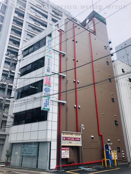 上野第９秦ビルの外観