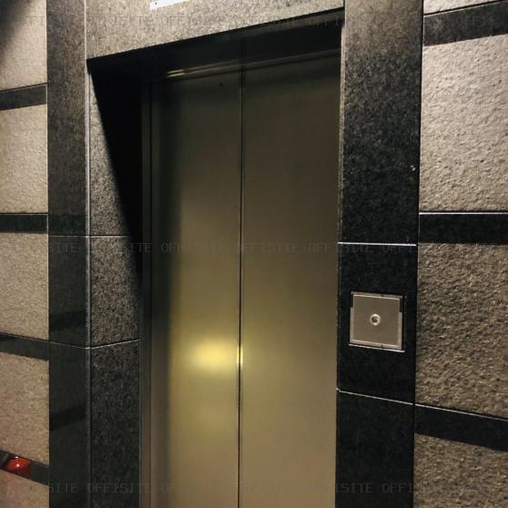 箱崎升喜ビルのエレベーター