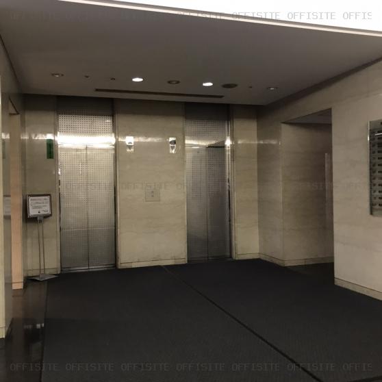 池袋青柳ビルのエレベーター