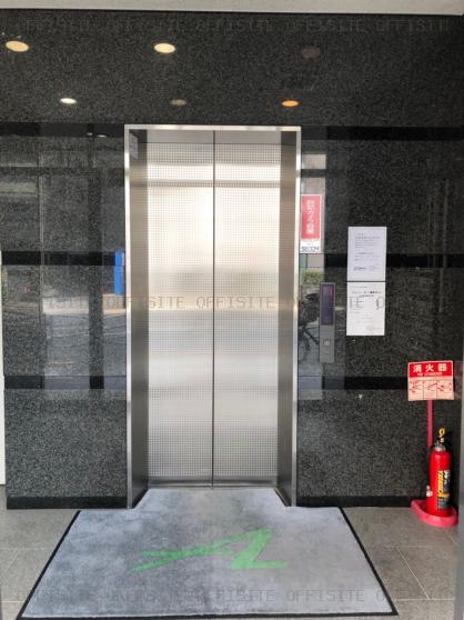 Ａビルのエレベーター