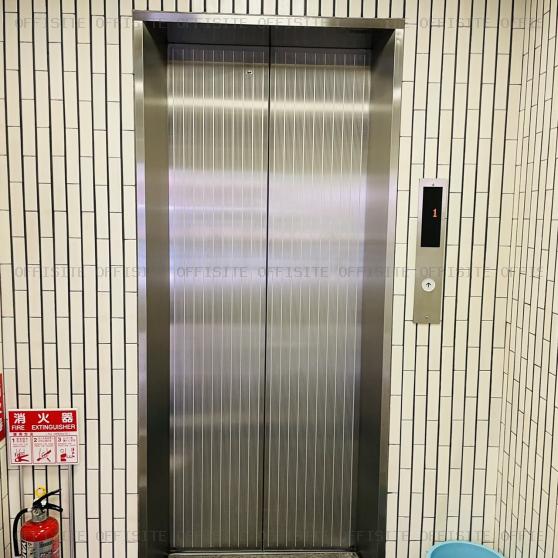 松浦ビルのエレベーター