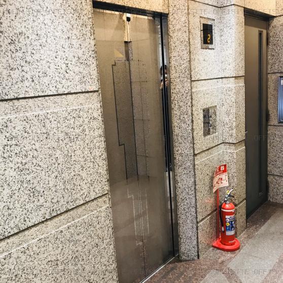 ゑり円ビルのエレベーター