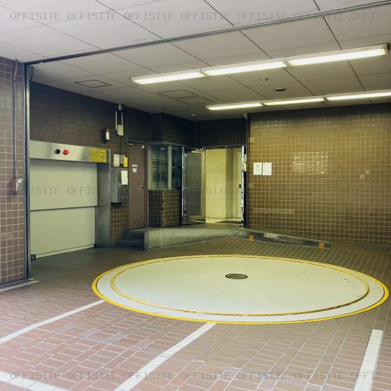 関内トーセイビルⅢの駐車場