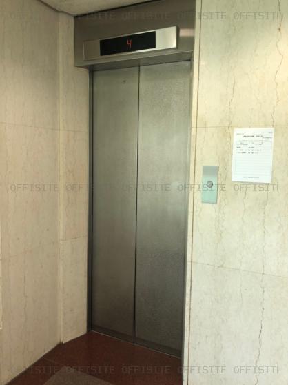 三和ビルのエレベーター