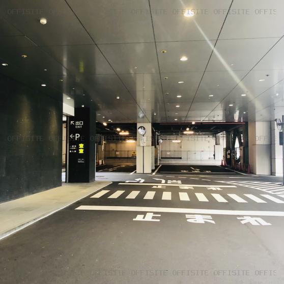 ダイバーシティ東京オフィスタワーの駐車場