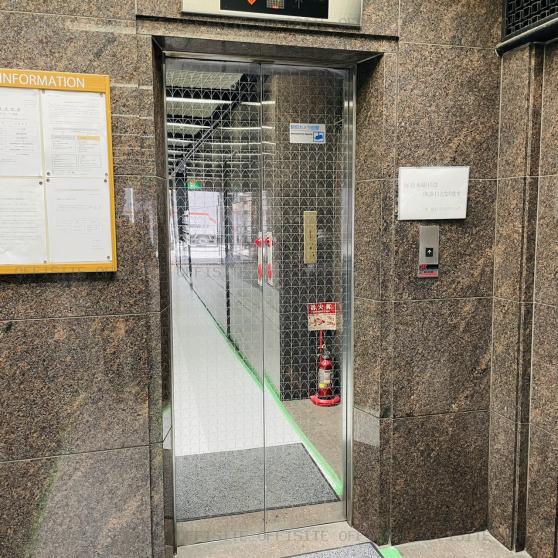 島倉ビルのエレベーター