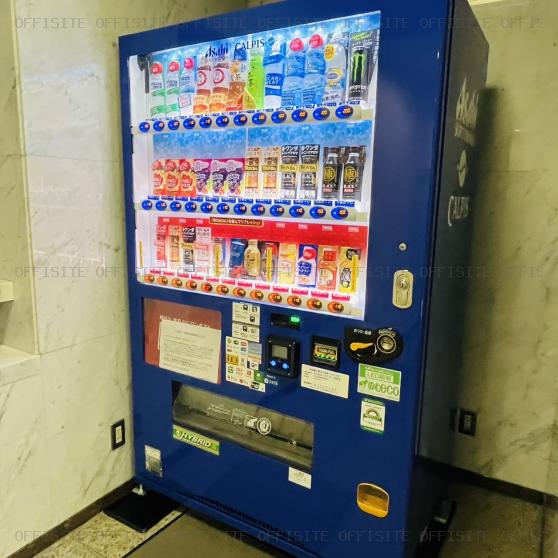 東京大和化成ビルの自動販売機