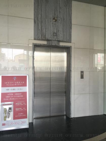 丸嶋ビルのエレベーター