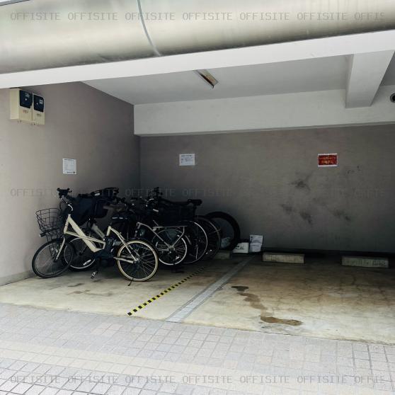 ラ・ベルロシェの駐車場