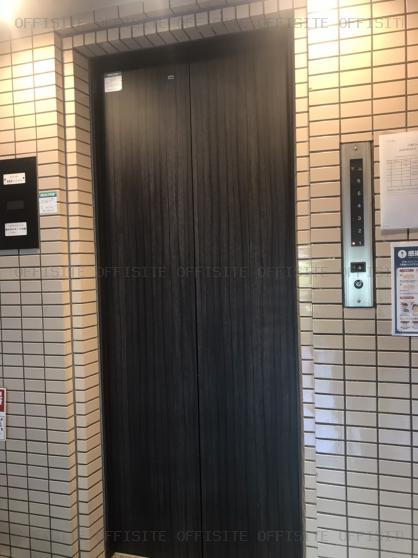 三起ビル東田のエレベーター