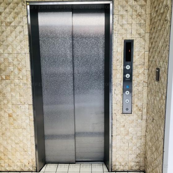 ニューパルビュービルのエレベーター