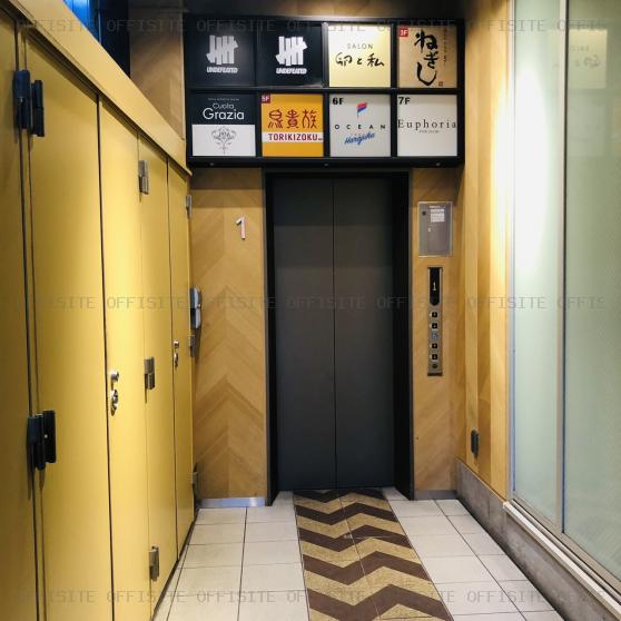 ＪＰＲ神宮前４３２のエレベーター