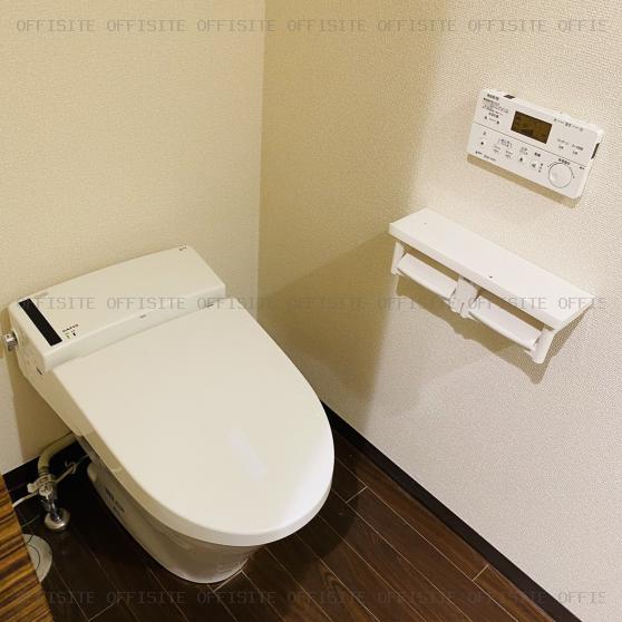 ロイヤルコート目白 （目白ＳＩ）ビルの1階 トイレ
