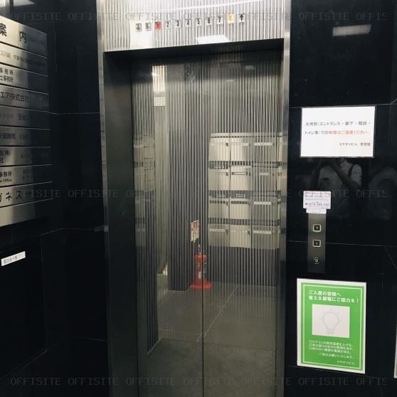 ミヤダイビルのエレベーター