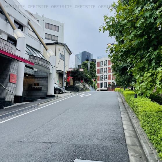 赤坂ＩＴＩビルの前面道路