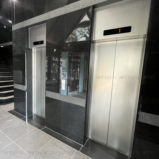 渋谷イースト（ＳＨＩＢＵＹＡ ＥＡＳＴ）ビルのエレベーター