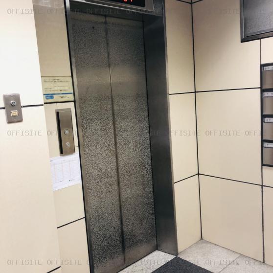 ディアマントビルのエレベーター