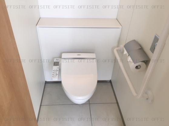 エキスパートオフィス東京の男性用トイレ