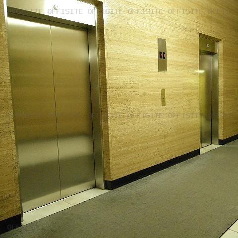近三ビルのエレベーター