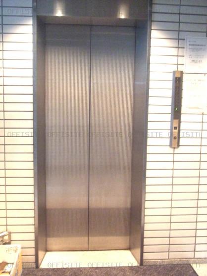 竹岡ビルのエレベーター