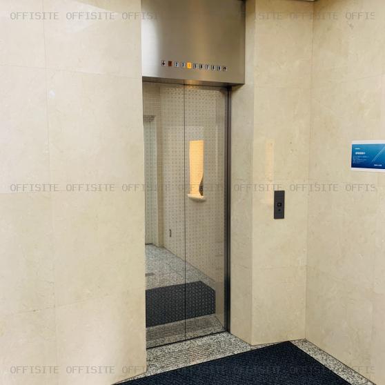群成舎八丁堀ビルのエレベーター
