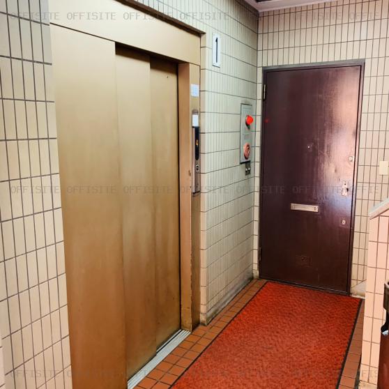 赤坂ミツワビルのエレベーター