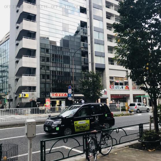 アロス渋谷ビルのビル前面道路