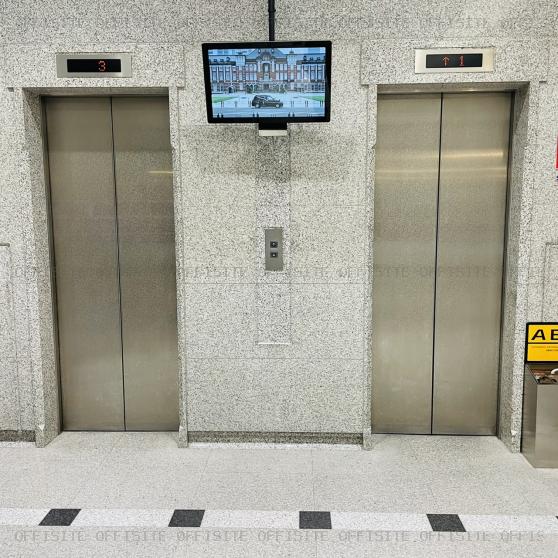 陽栄銀座ビルのエレベーター