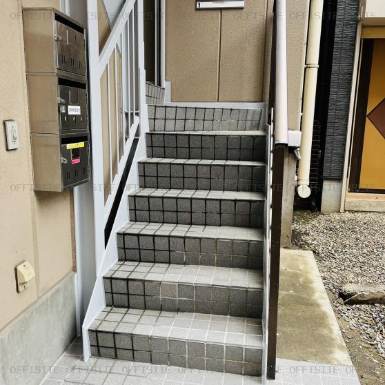 栗田ビルの階段