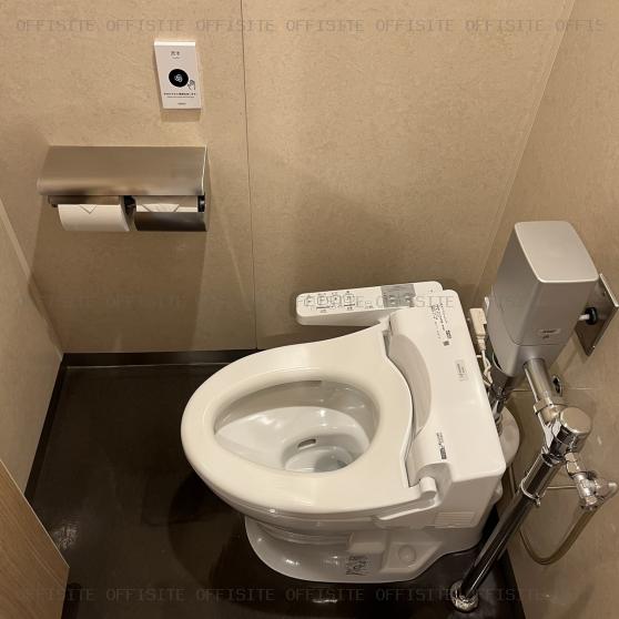 エキスパートオフィス横浜（ＪＰＲ横浜８～９階）の男子トイレ