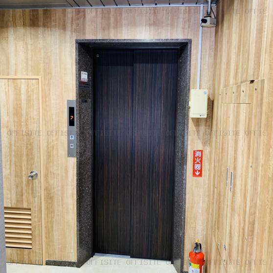 ＡＵＢＥ新川ビルのエレベーター