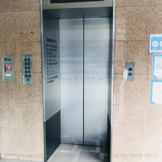 西五反田サインタワーのエレベーター