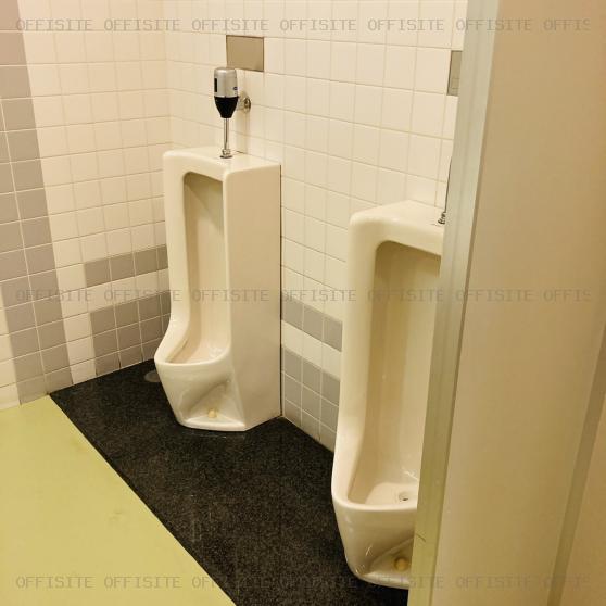 大基ビルの8階 男子トイレ