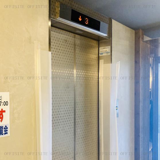 ザイマックス三田ビルのエレベーター