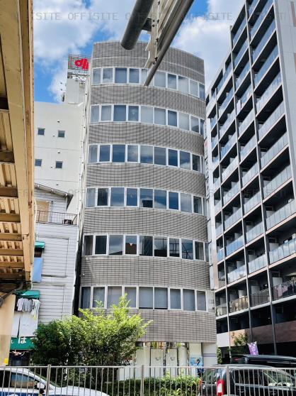 クレス不動産東京根岸ビルの外観