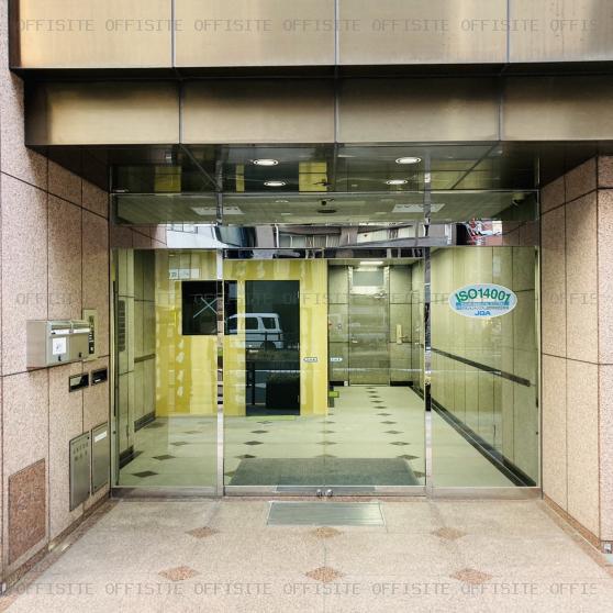 瑞穂第一ビルのオフィスビル出入口