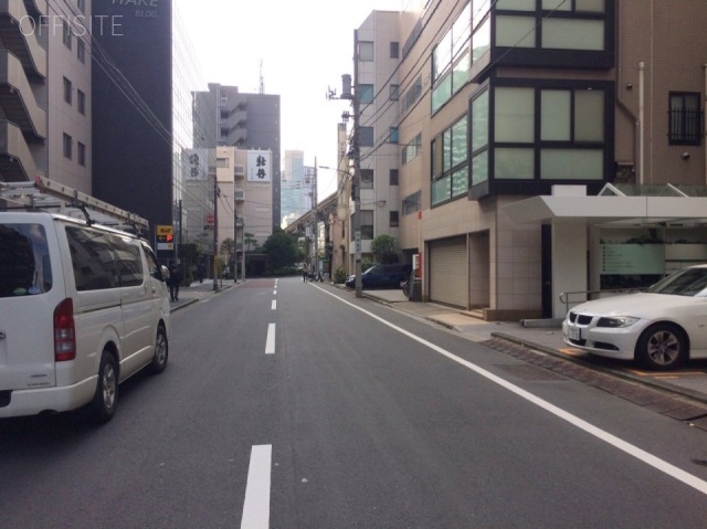 田中電線ビル ビル前面道路