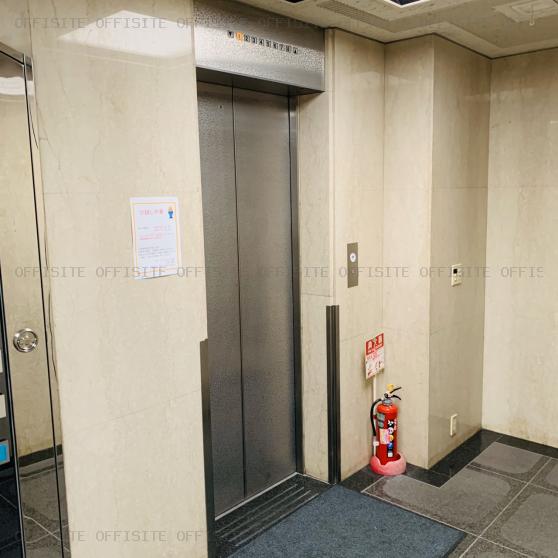 ウイングエイトのエレベーター
