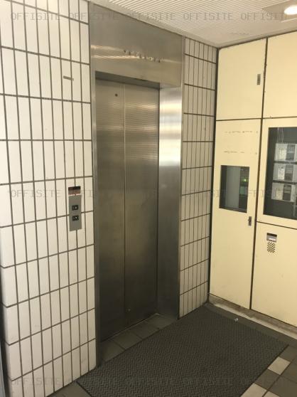 ＷＡＲＭ ＬＩＧＨＴ ＢＬＤ.Ⅱのエレベーター