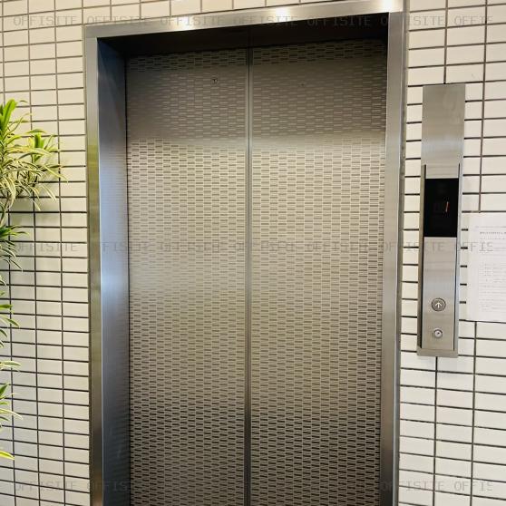 芝サンエスワカマツビルのエレベーター