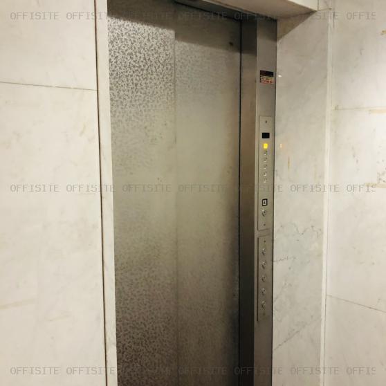 江口ビル別館のエレベーター