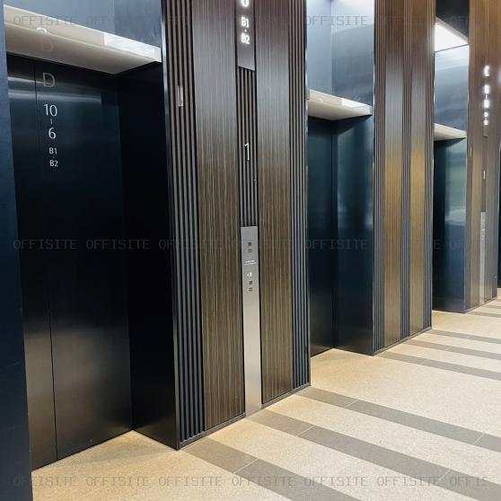 仙台トラストタワーのエレベーター